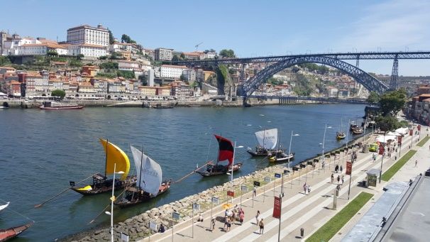 Muelle de las bodegas de Oporto